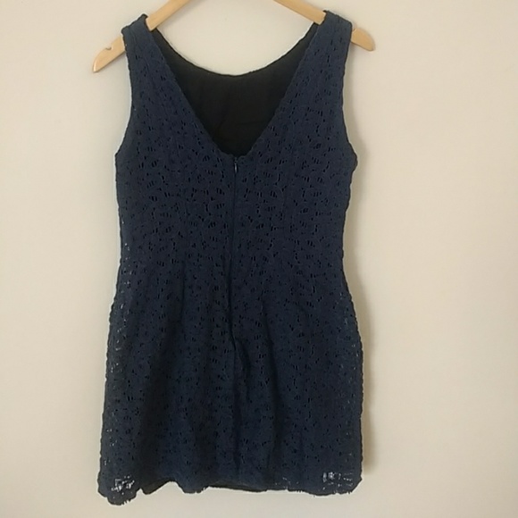 Like New Navy Lace Overlay Sleeveless Sheath Dress - Picture 4 of 7